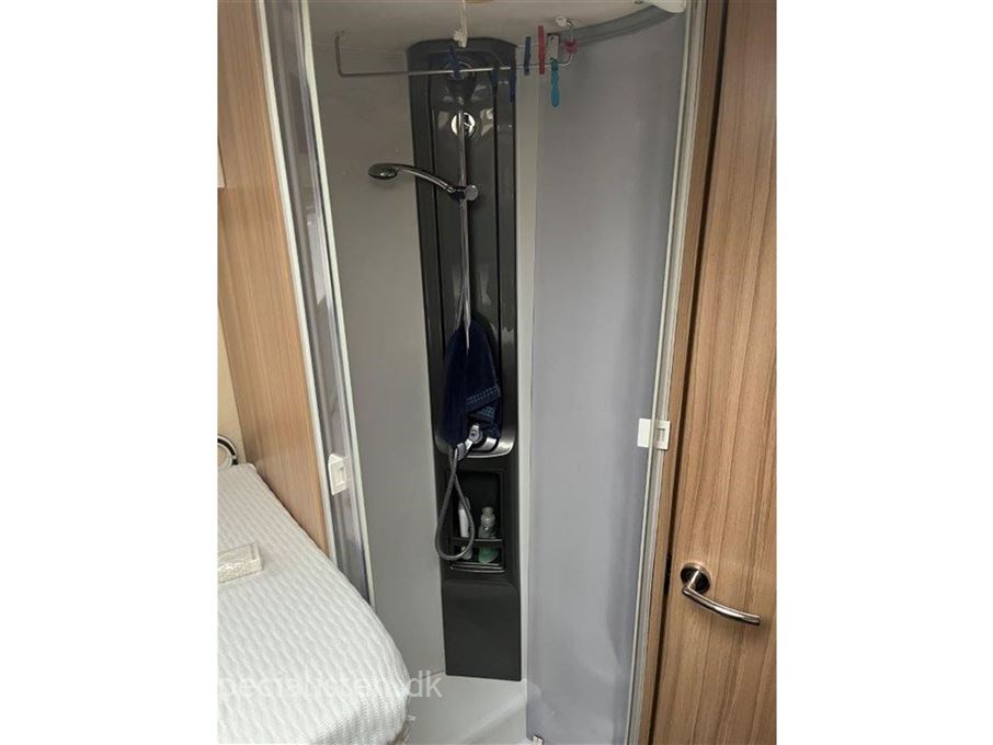 Knaus Sun I 700 LEG